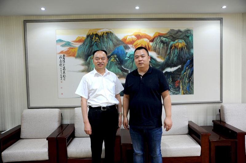 開元集團(tuán)與華人集團(tuán)進(jìn)行深入交流互訪