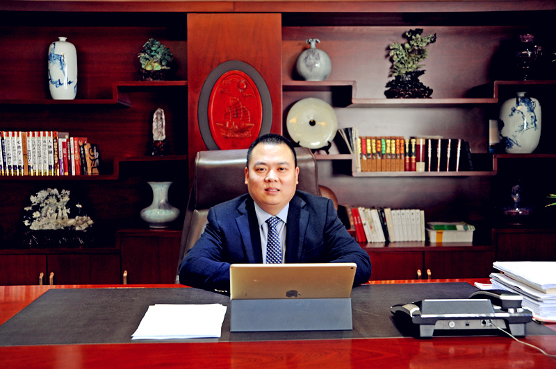 新時(shí)代，我們堅(jiān)定前行